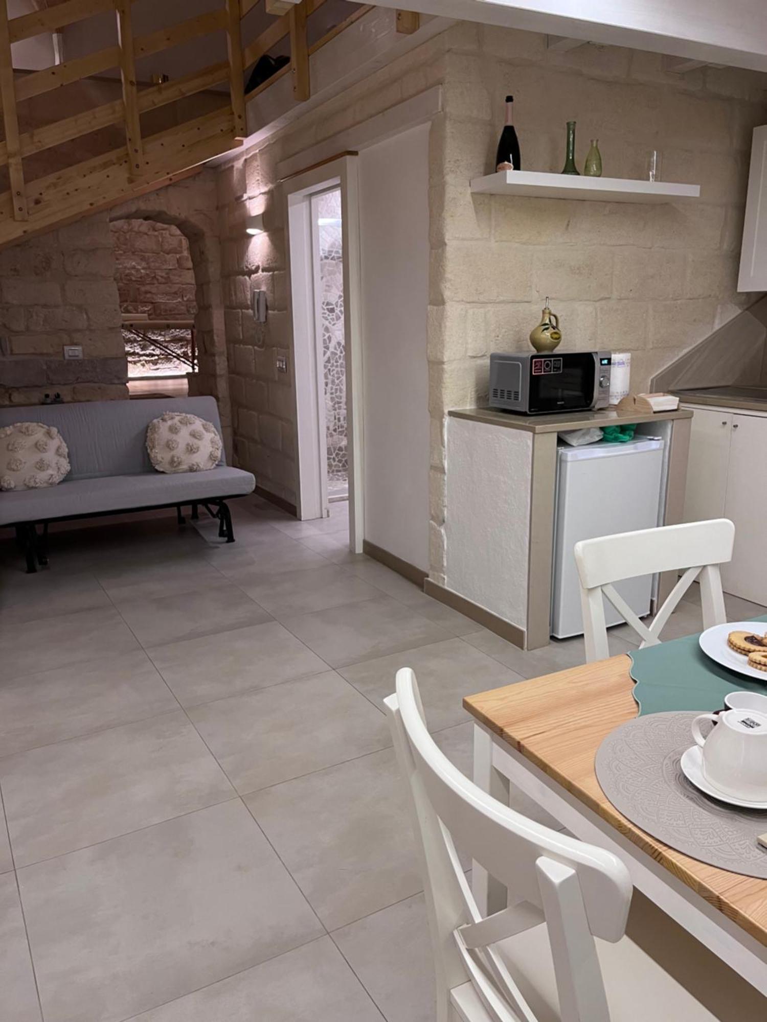 Epoca Suite House Trani Eksteriør bilde