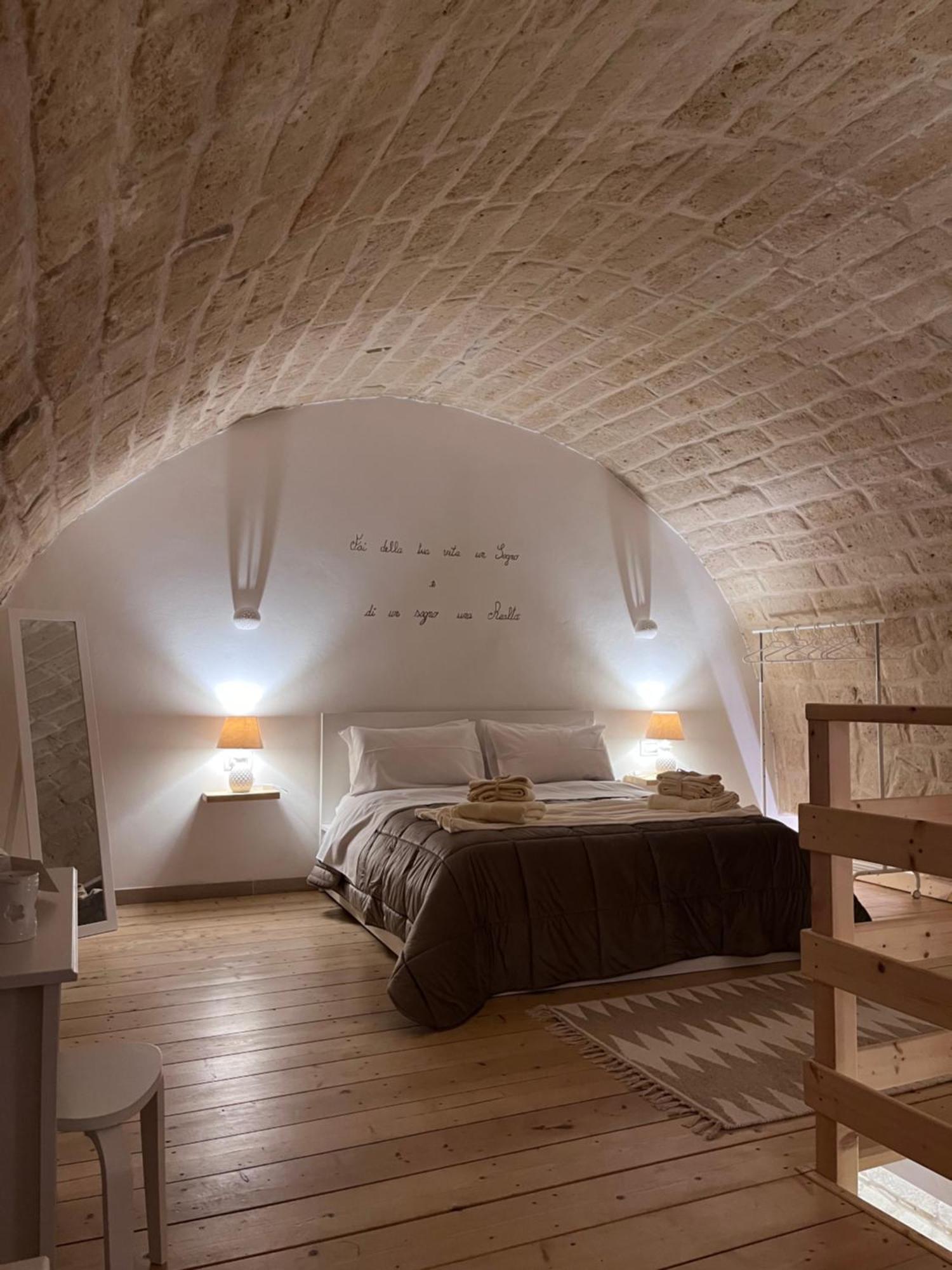 Epoca Suite House Trani Eksteriør bilde