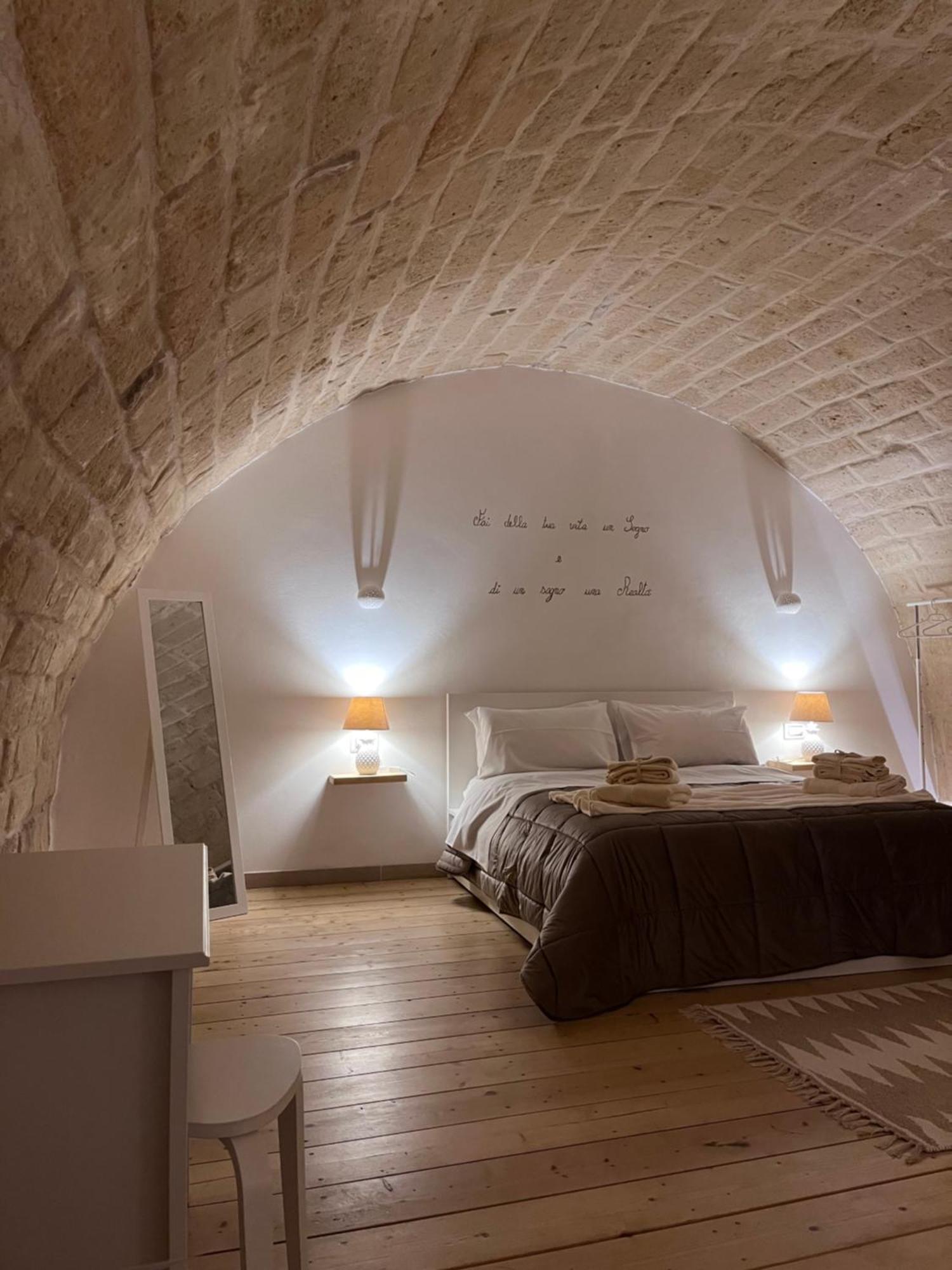 Epoca Suite House Trani Eksteriør bilde
