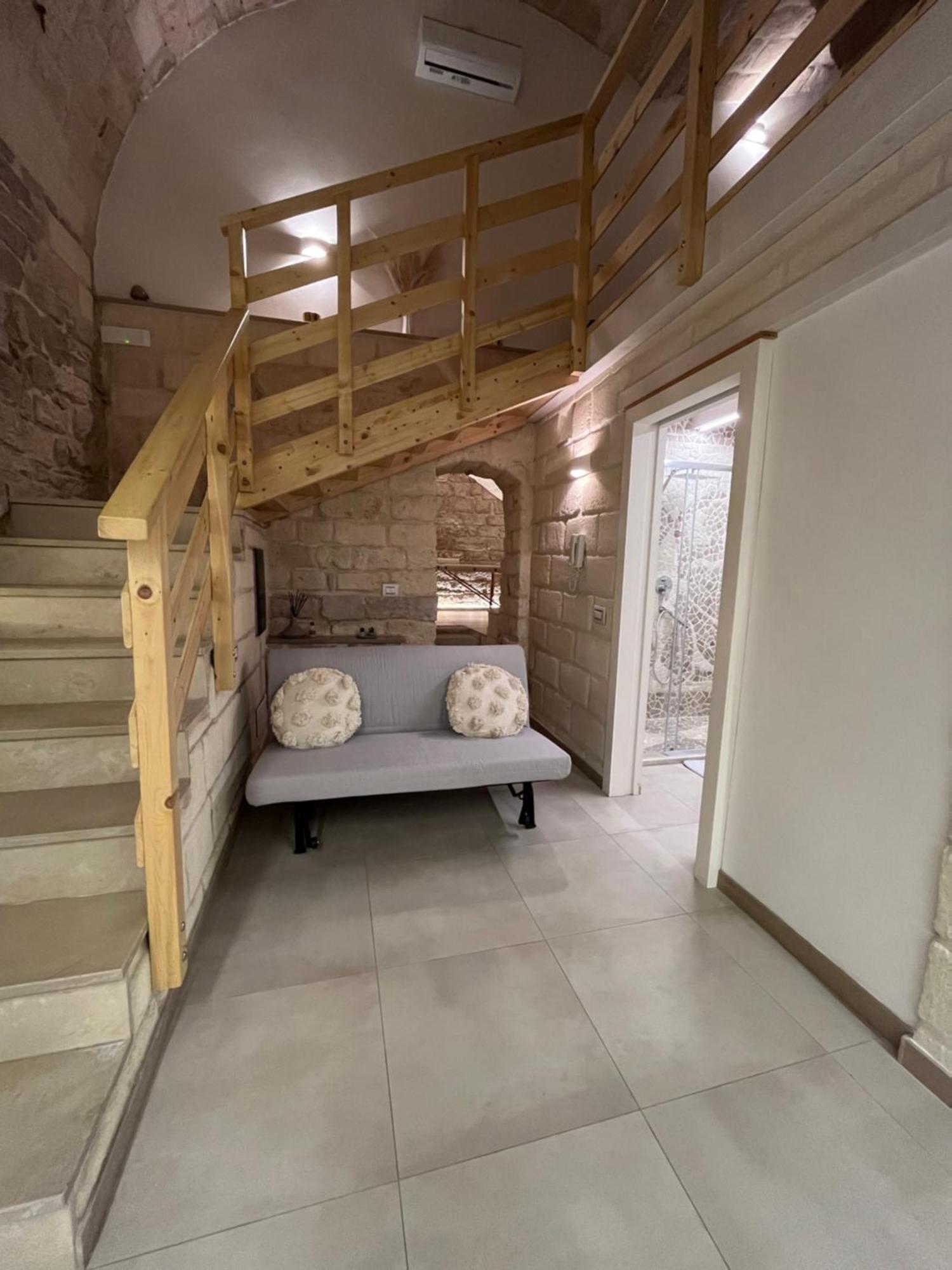 Epoca Suite House Trani Eksteriør bilde