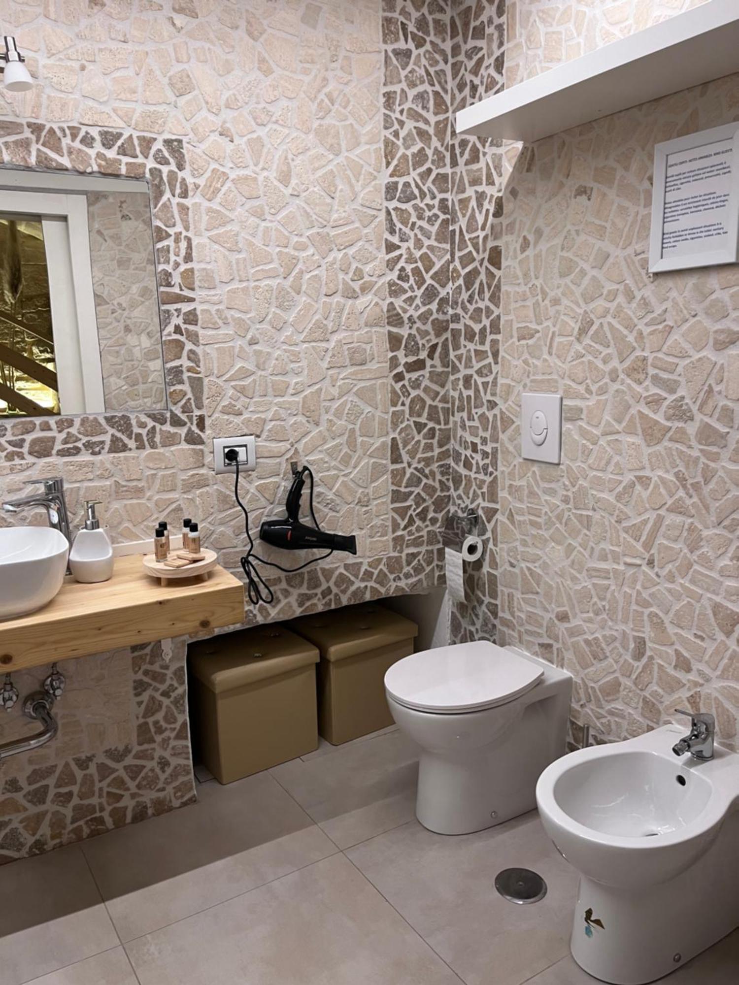 Epoca Suite House Trani Eksteriør bilde