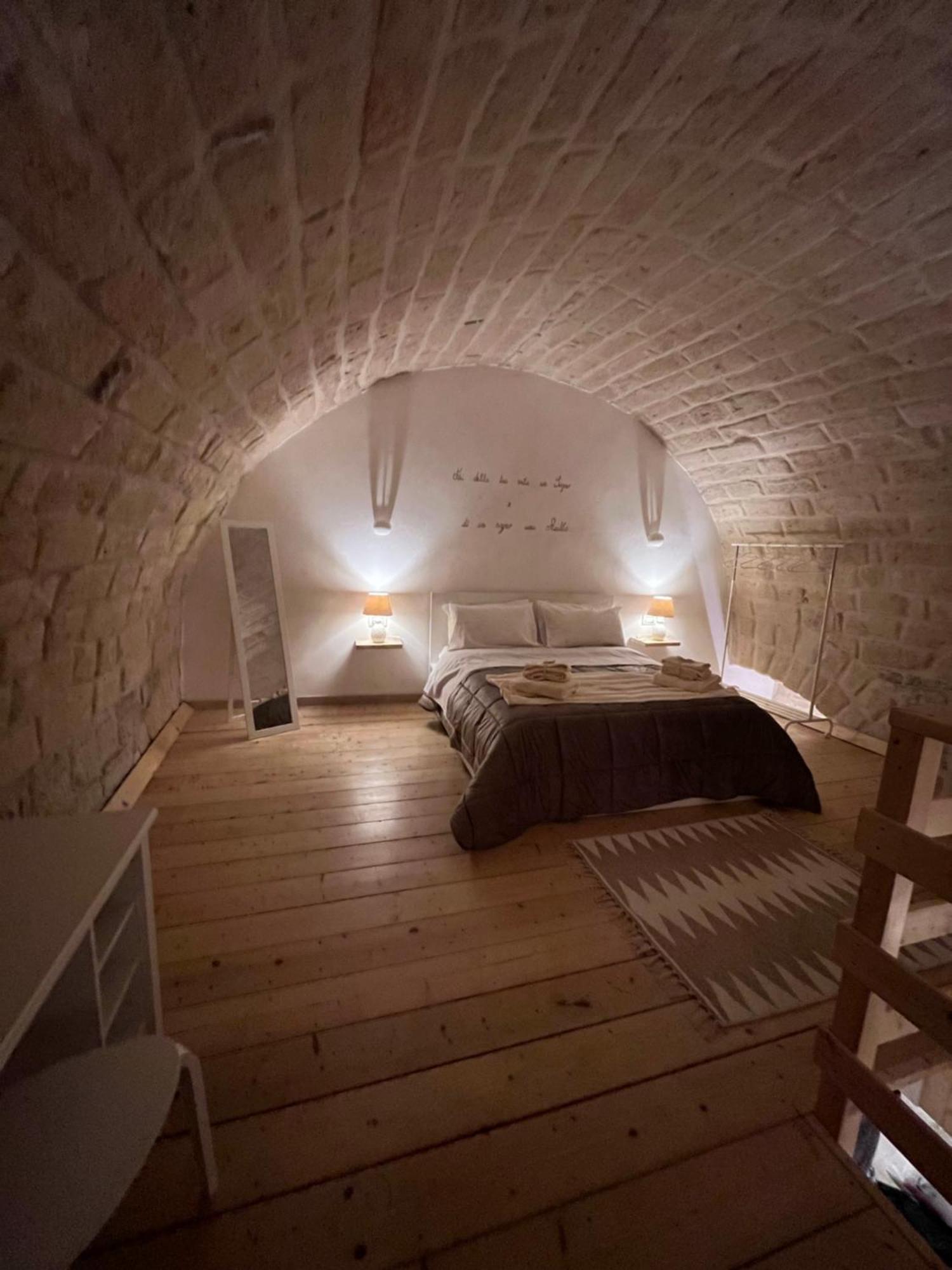 Epoca Suite House Trani Eksteriør bilde