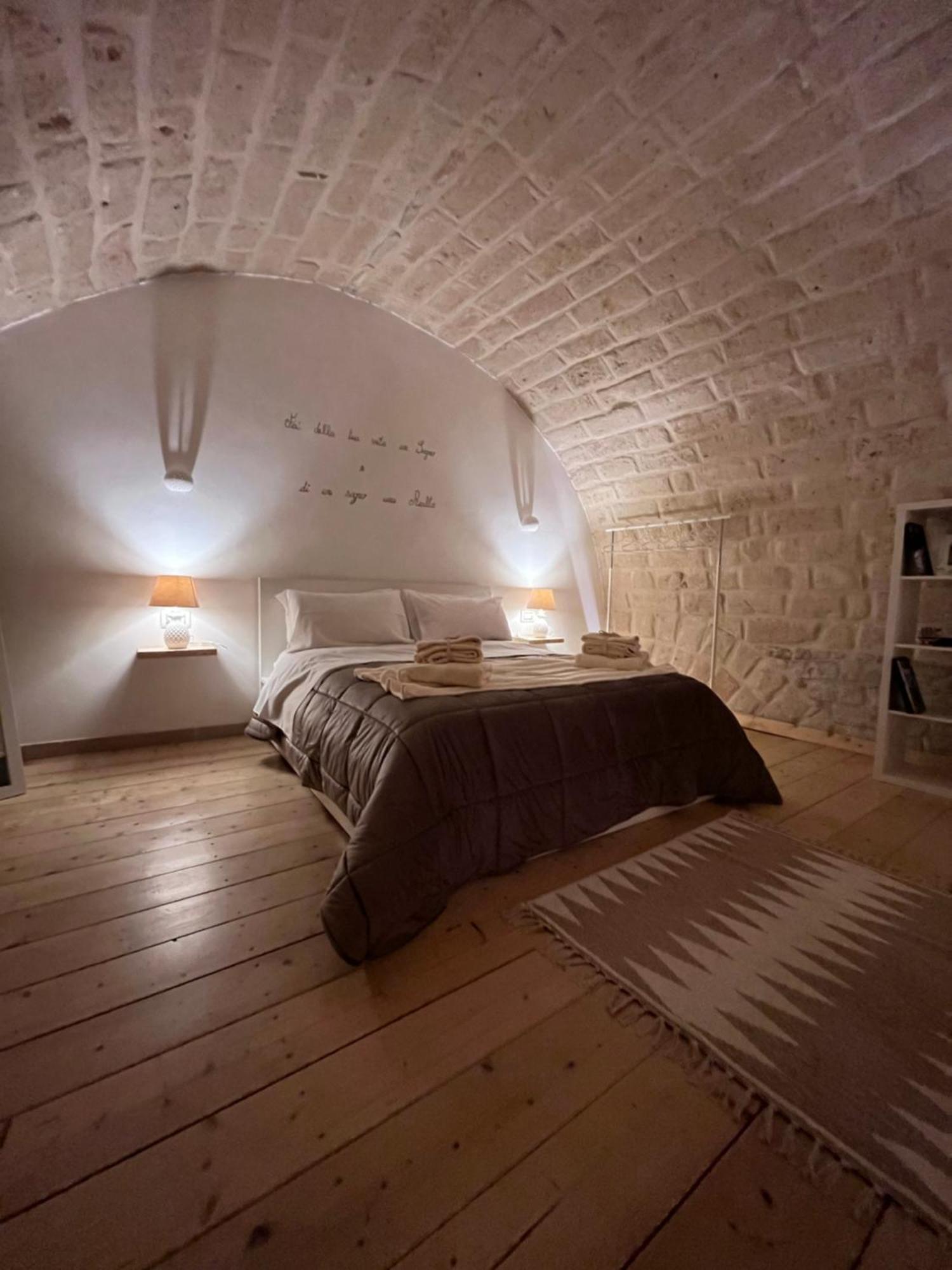 Epoca Suite House Trani Eksteriør bilde