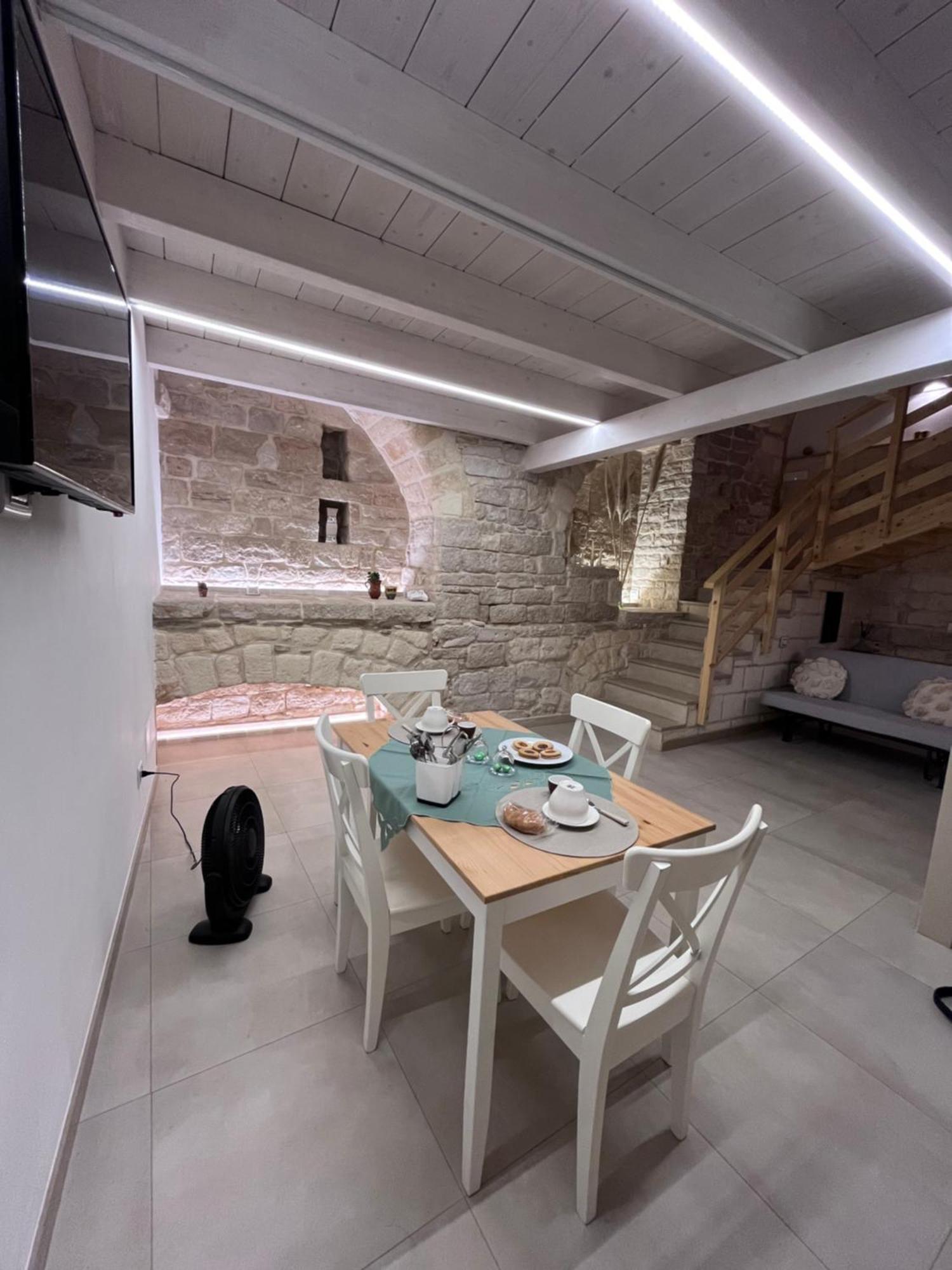Epoca Suite House Trani Eksteriør bilde