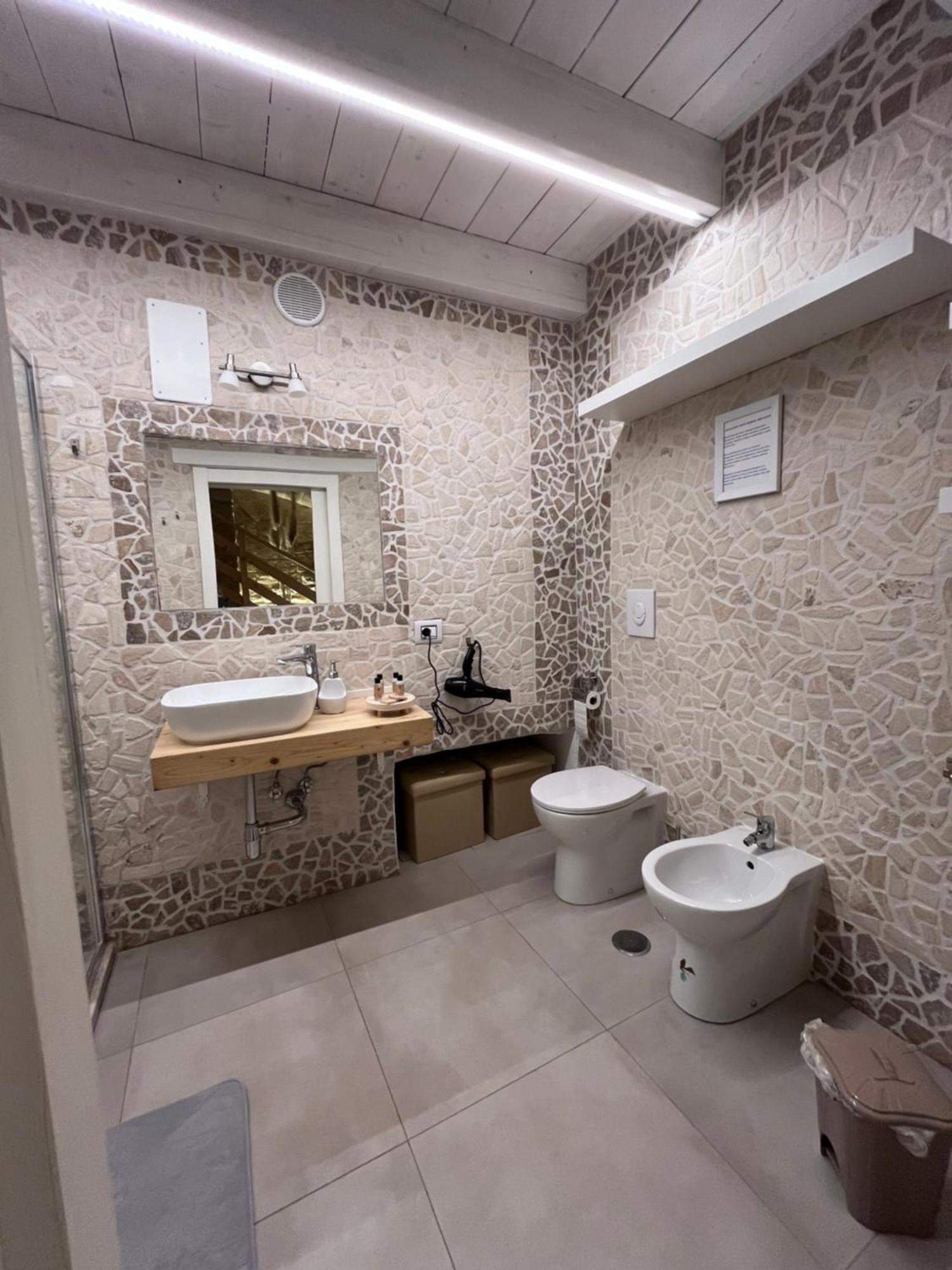Epoca Suite House Trani Eksteriør bilde